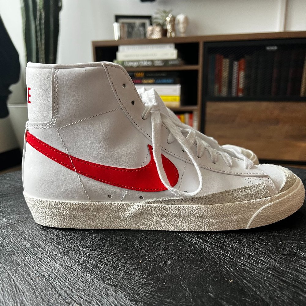 Nike Blazer Mid '77 - Habanero Red